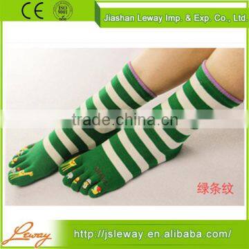 Custom knitted toe separators socks,knitting pattern 5 toe cotton socks,cotton women toe separators socks