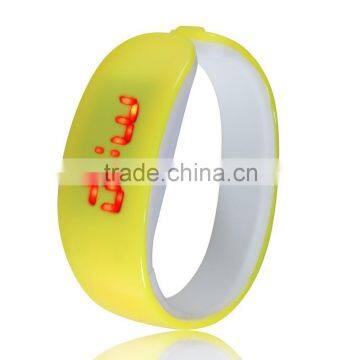 2016 Ladies Fashion Bracelet Led Digital Watch Silicone Rubber Dolphin Children Wristwatches photo-6