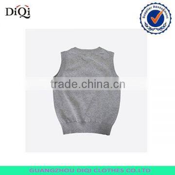 2015 Spring and Autumn Children's Boy V-neck Knitted Sweater Vest photo-2