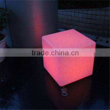 White PE plastic housing 120KG load led colorful cube seat for outdoor