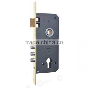 Flush handle lock and inner door lock locker lock system
