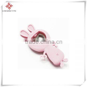 Animal shaped new design popular customized pvc water bottle opener