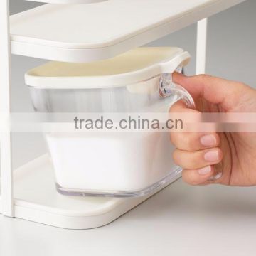 Easy to use plastic kitchenware box with multiple functions