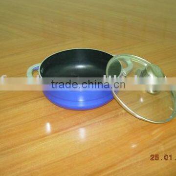 heavy gauge aluminum casserole with glass lid