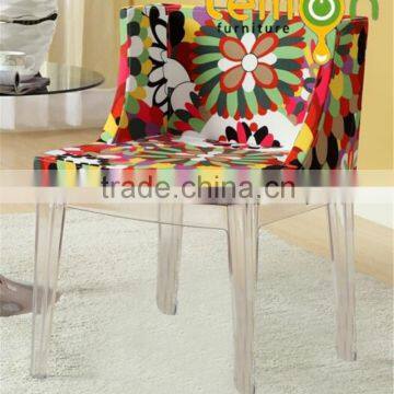 colorful flower fabric dining chair cover with crochet flower with wood leg