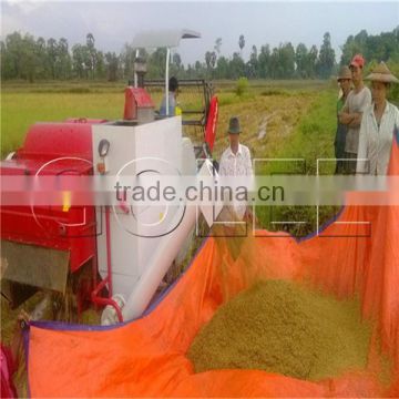 Compact structure Mini combine harvester functions of combine harvester