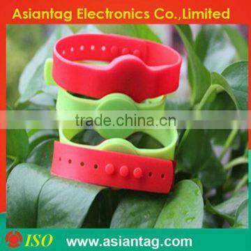 cheap waterproof rfid access control wristband