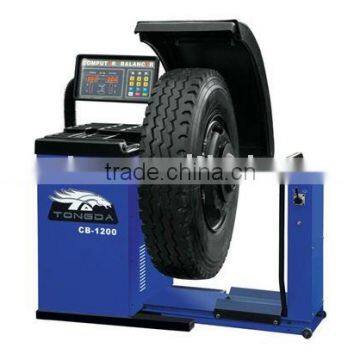 TRUCK WHEEL/TYRE BALANCER