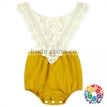2017 Baby Summer Outfits Wholesale Short Yellow Baby Bloomer With Two Side Lace Baby Bloomer Shorts photo-2