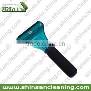 2017 top quality windshield ice scrapers/car ice scraper/plastic ice scraper
