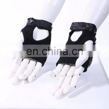 Gothic Short Fingerless Snakeskin Imitation Gloves photo-3
