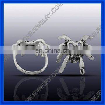 2014 China Cheap Piercing natural carved stone skull