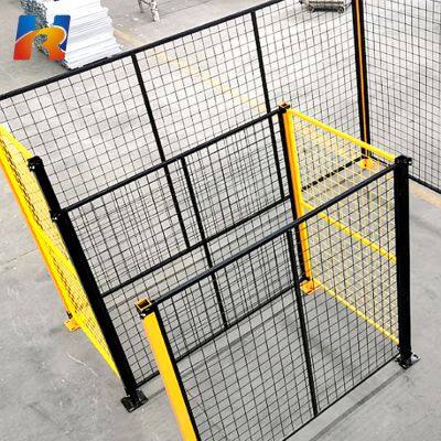 Reliable Workshop Isolation Netting With Metal Fence Design