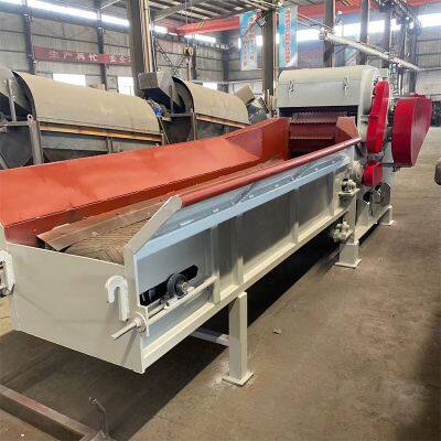 Machinery and Equipment for Producing Wood Into Wood Chips and Sawdust photo-2