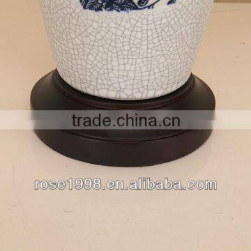 Classic Crackle Finishing Table Lamp photo-4