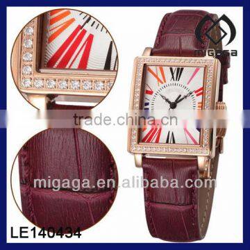 LUXURY FASHION WOMEN'S RECTANGLE CASE WATCH *MATT LEATHER STRAP WATCH