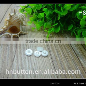 16L 4 hole pearl effect resin button