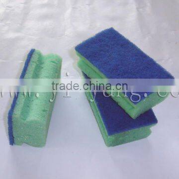 Grip sponge scourer