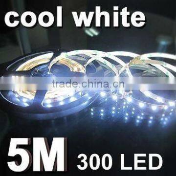 Pure white 5050SMD non-waterproof IP20 60led/m flexible strip with DC12V and yellow FPC for decoration