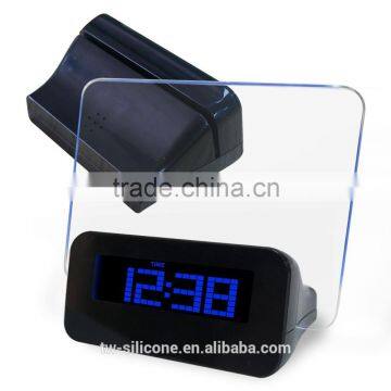 Fluorescent Alarm Clock With Calendar photo-3