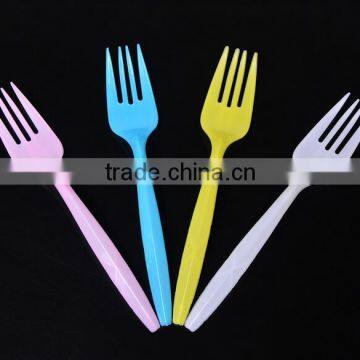 disposable plastic cutlery