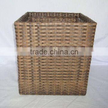 Square PE rattan baskets with liner