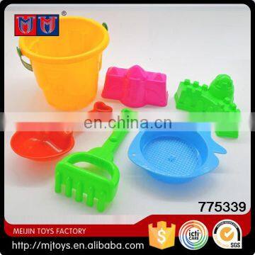 Meijin cheap plastic colorful sand beach toys set for wholesale