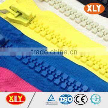 Hot Sale Big Teeth Zipper , Ykk Color Plastic Zipper photo-2