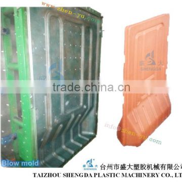 Blow mold of road hoarding