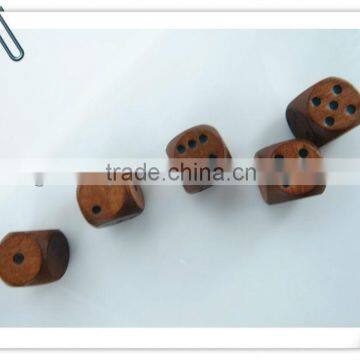 Game wood dice/Stock wood dice