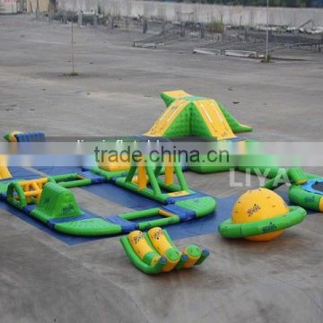 2015 summer popular giant inflatable water park for kids and adults / inflatable floating water park