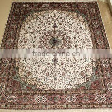 High quality wall-to-wall silk carpet