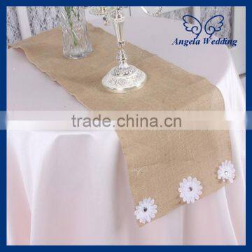 RU016B New 2015 wholesale handmade embroidery wedding burlap table runners With thiny flower