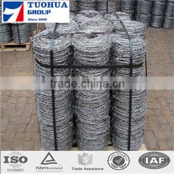 Express Hot-dip Galvanized Barbed Wire Price per Roll Made In China photo-2