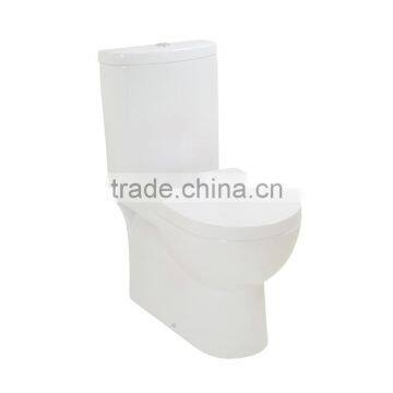 Gravity flushing closed coupled ceramic toilet