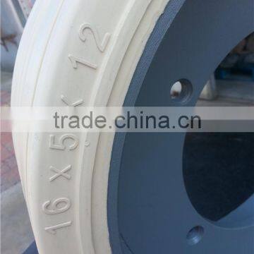 Made in China Mobile High Strength Scissor Work Lift Platform Solid Tire 16x5x12 Without Brake photo-2