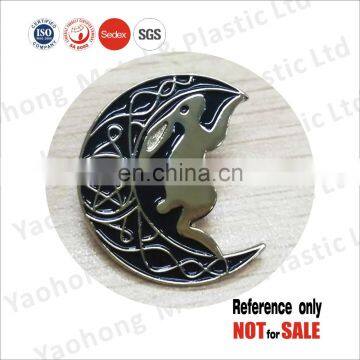 Promotional metal custom soft enamel pin badge factory