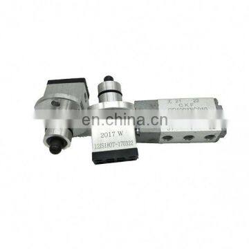 Aftermarket Spare Parts Dump Truck Hydraulic Valves High Precision For Hw10 photo-3