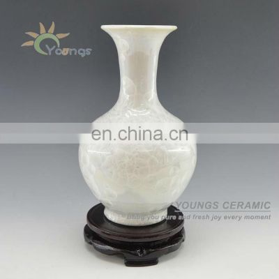 Chinese Crystalline glazed White Small Vase With Classic Shape