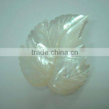 Hot seller fashion white MOP carved flower leaf gemstone leaf
