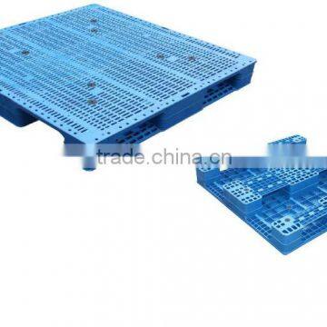 plastic pallet for latge cargo transport