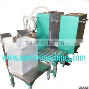 Automatic vacuum packaging machine