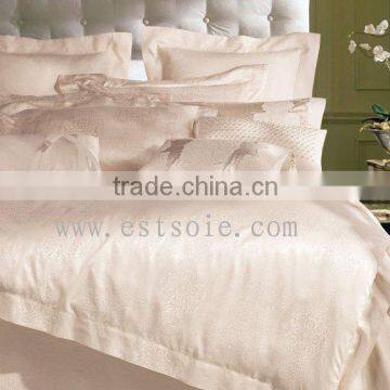 Luxurious and Soft Jacquard 100% Silk Quilt