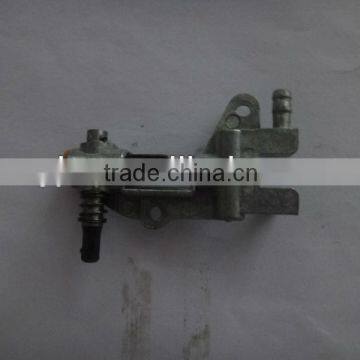 Chain saw parts oil pump