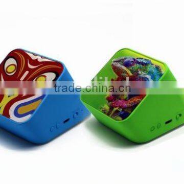 2016 new trending product high end mobile stand bluetooth speaker, CE ROHS rechargeable sucker wireless bluetooth speaker M1