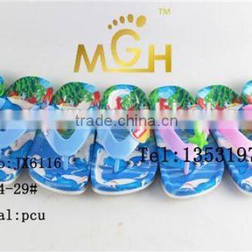 2015 New Design Pcu Beach Slipper