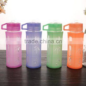 unbreakable glass water or drink bottle with silicone lid and sleeve