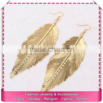 Changeable imitation gold leaf earrings, beautiful earring designs for women