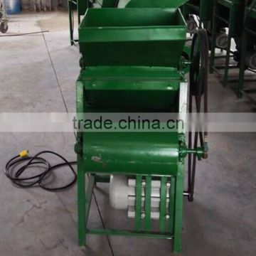 video small peanut shelling machine