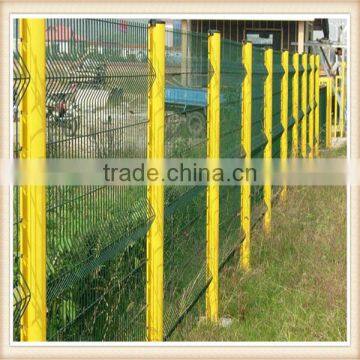 Qiangyu Hot Sale Galvanized Wire Mesh Fence / Panle Fence for Sale photo-2